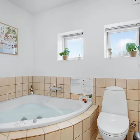 Gorgeous Apartment In Blavand With Sauna * Blåvand